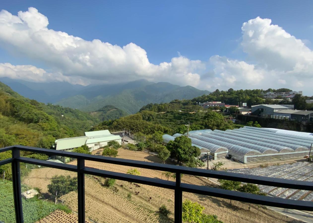 清境依山舞林民宿 Ренай Экстерьер фото